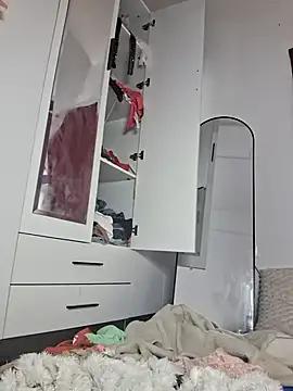 Snapshot of Your_Desires07 chatting on 02.19.26 Your Desires07 online show from 02.19.26