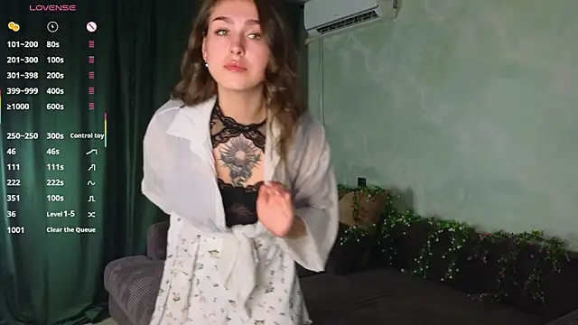 TinyMollys online show from 10.30.25