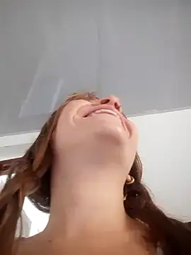 Snapshot of bambiluly chatting on 10.20.25 bambiluly online show from 10.20.25