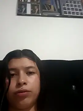 petite coral online show from 03.05.26