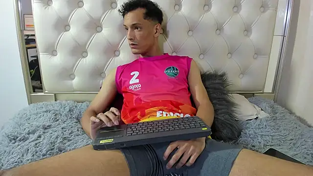 IM MaxPassion online show from 10.19.25