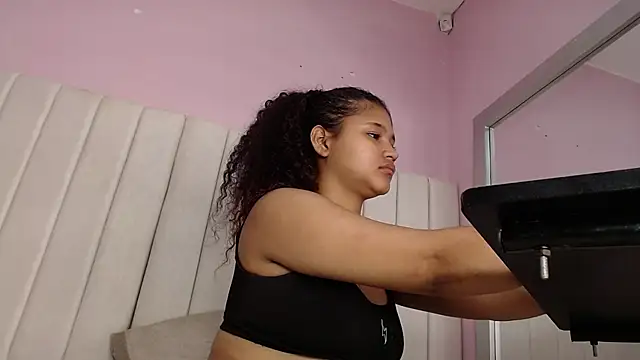 miel alisha online show from 01.10.26