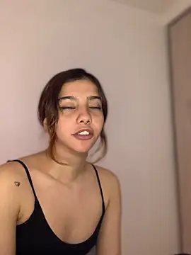 MiaaCute- online show from 04.23.26