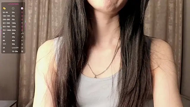 Snapshot of DanielaKrabbe chatting on 10.18.25 DanielaKrabbe online show from 10.18.25