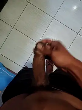 Snapshot of Marcelomhms chatting on 10.20.25 Marcelomhms online show from 10.20.25