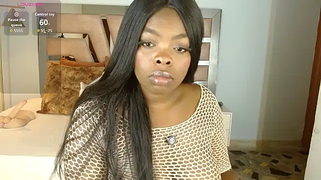 Maiacharris  online show from 10.27.25