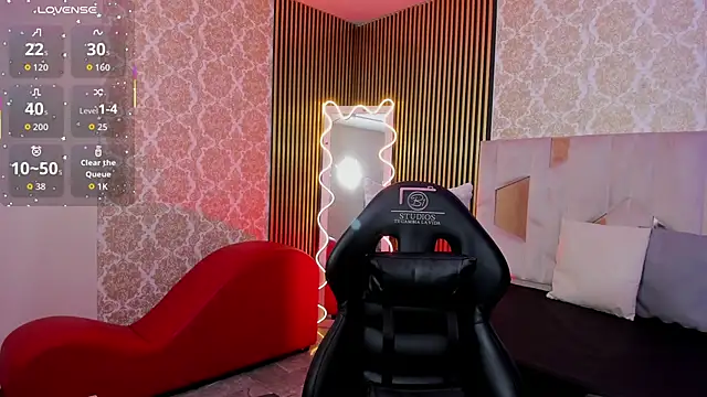 Adisson Tay online show from 11.04.25