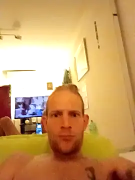 Lorenzo4786 online show from 10.17.25