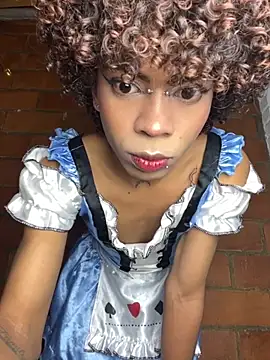 Snapshot of Juliethaaa_1 chatting on 10.19.25 Juliethaaa 1 online show from 10.19.25