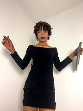 Snapshot of Juliethaaa_1 chatting on 10.30.25 Juliethaaa 1 online show from 10.30.25