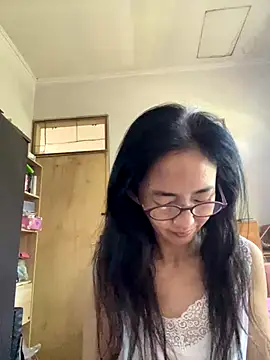 princessD077 online show from 10.17.25