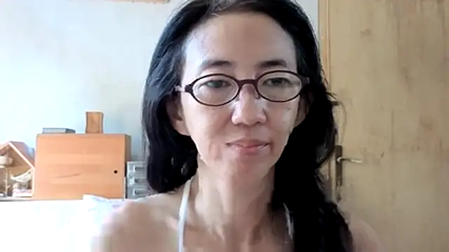 Snapshot of princessD077 chatting on 05.09.26 princessD077 online show from 05.09.26
