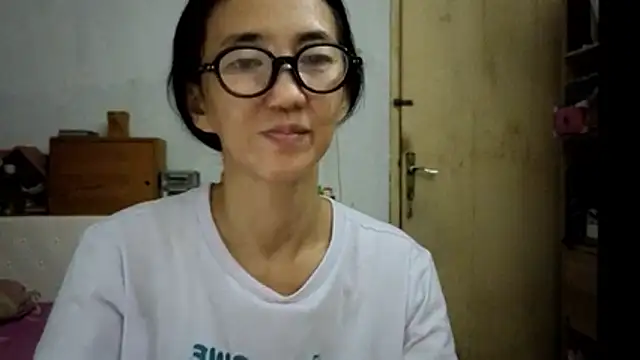 Snapshot of princessD077 chatting on 05.23.26 princessD077 online show from 05.23.26