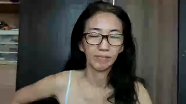 Snapshot of princessD077 chatting on 05.29.26 princessD077 online show from 05.29.26