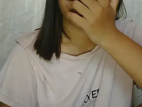 Snapshot of ChubbyButty chatting on 06.17.26 ChubbyButty online show from 06.17.26