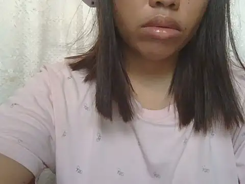 Snapshot of ChubbyButty chatting on 06.18.26 ChubbyButty online show from 06.18.26