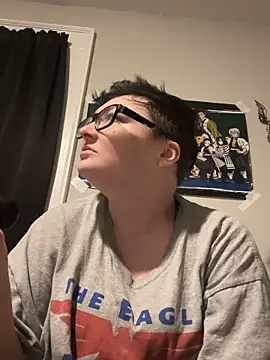 faithorsini8 online show from 10.17.25