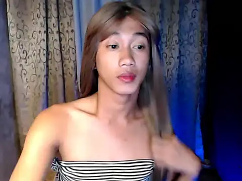 taylaxuxu online show from 02.02.26