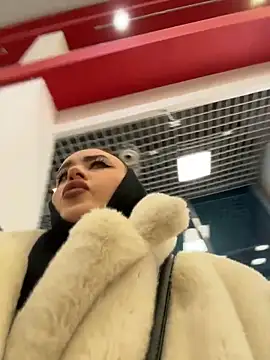 KiraSunshine online show from 12.05.25