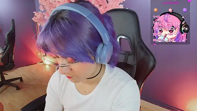 LuanEter online show from 12.15.25