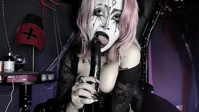 Navier   online show from 04.04.26