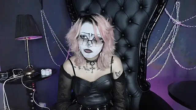 Navier   online show from 04.14.26