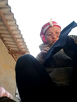 Snapshot of siro-zz chatting on 11.26.25 siro-zz online show from 11.26.25