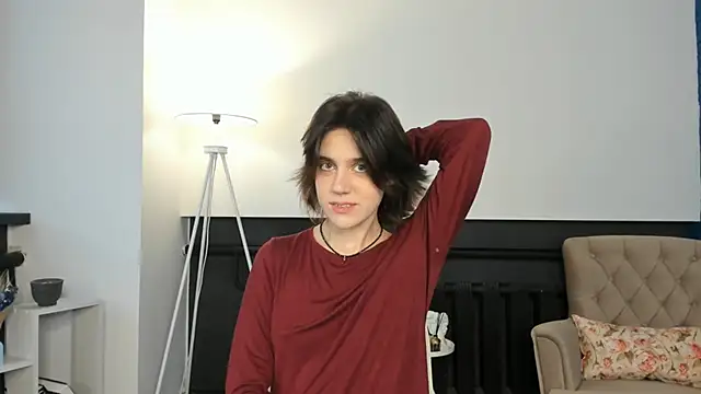 ShandaHenein online show from 10.19.25