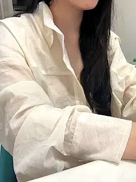 Minhee22 online show from 11.10.25