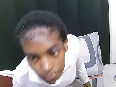 NickyCanoonx25 online show from 10.18.25