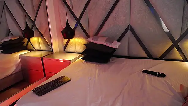 AriaWillss online show from 12.04.25