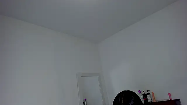Snapshot of tifanymonroe chatting on 10.20.25 tifanymonroe online show from 10.20.25