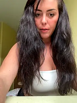 Snapshot of xlounamiiam chatting on 11.06.25 xlounamiiam online show from 11.06.25