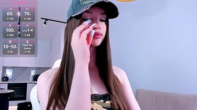 Snapshot of khloeforever chatting on 01.19.26 khloeforever online show from 01.19.26