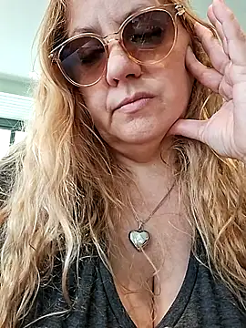 JennyInVegas online show from 10.23.25