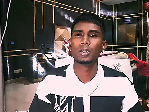 Snapshot of IndianThuggin chatting on 06.10.26 IndianThuggin online show from 06.10.26