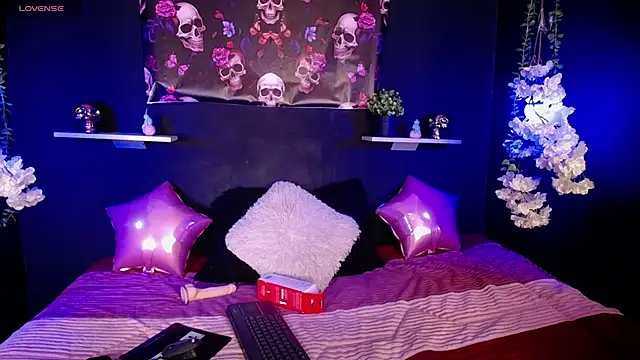 Emma sweet hot online show from 11.21.25