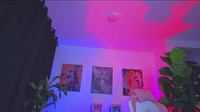 SophiaBerryy online show from 04.11.26