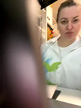 Amelia-Diamond online show from 11.25.25