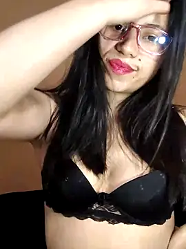 NikkyBlusx online show from 10.25.25