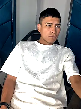 Emiliano Reyes online show from 11.22.25