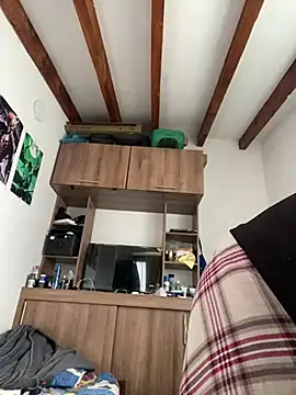 liam Brooks9 online show from 01.10.26