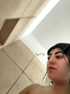 milky denni online show from 10.25.25