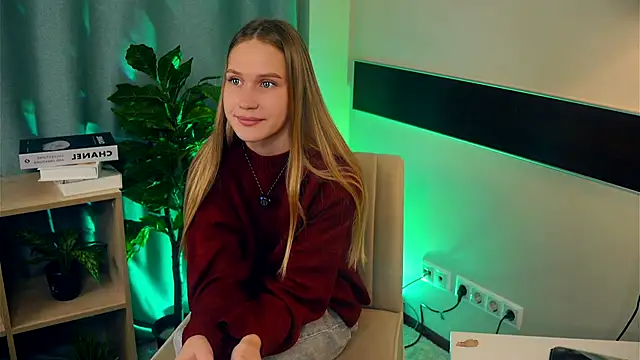 NadinePogar online show from 10.24.25