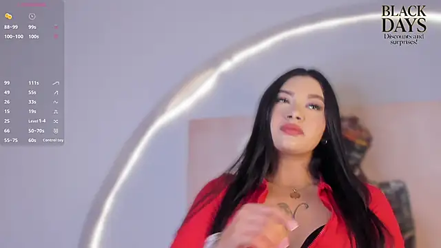 Snapshot of Juli_Casanova chatting on 11.26.25 Juli Casanova online show from 11.26.25