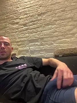 Rotteei1 online show from 03.17.26