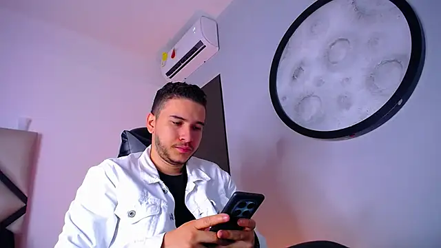 mike 257 online show from 12.02.25