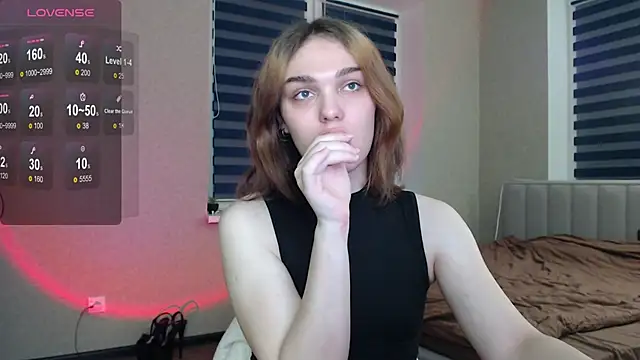 EmiliaRhodes online show from 11.06.25