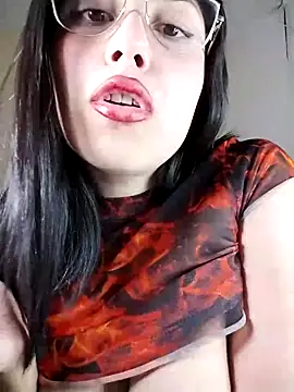 Chinitaaa28 online show from 10.30.25