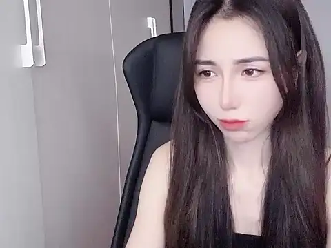 Snapshot of -Alicee- chatting on 11.07.25 -Alicee- online show from 11.07.25